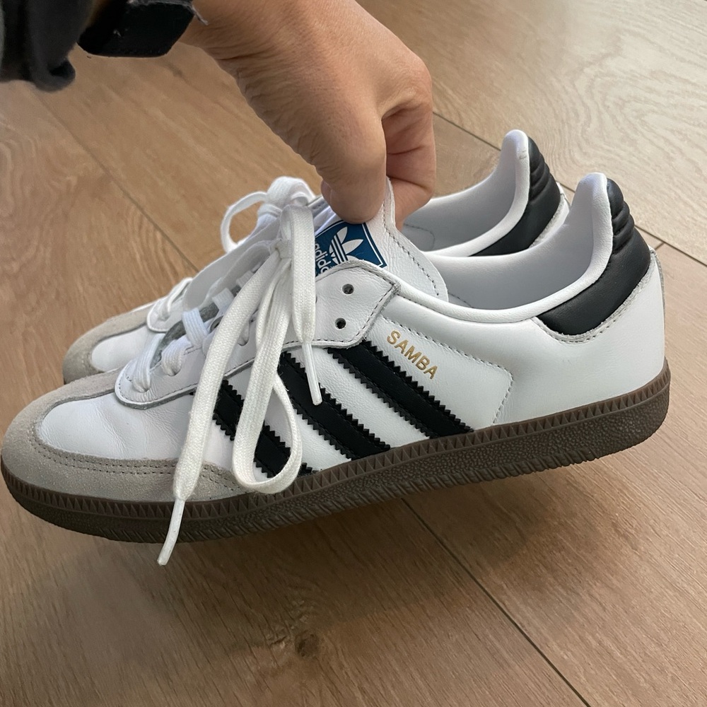 White Adidas sambas